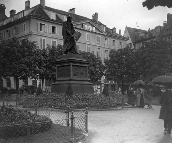 File:Gutenberg-emlékmű. Fortepan 18087.jpg (Strasbourg ~1900)