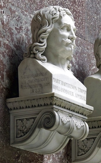 Busto do almirante Maarten Harpertszoon Tromp