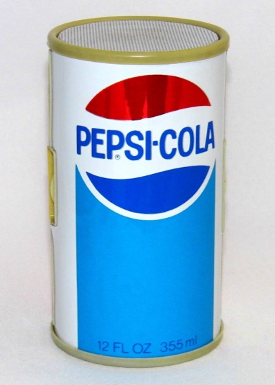 File:Vintage Pepsi-Cola Soda Can Novelty Transistor Radio, Model 61-22