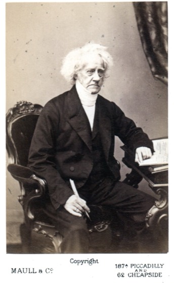 Retrato fotográfico de Sir John Herschel (Maull & Co.)