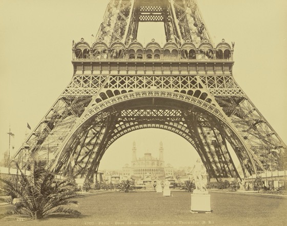 base e arco da torre, 1889