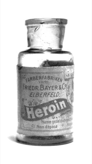 o frasco original de heroína da Bayer (Farbenfabriken vorm. Friedr. Bayer & Co, Elberfeld)