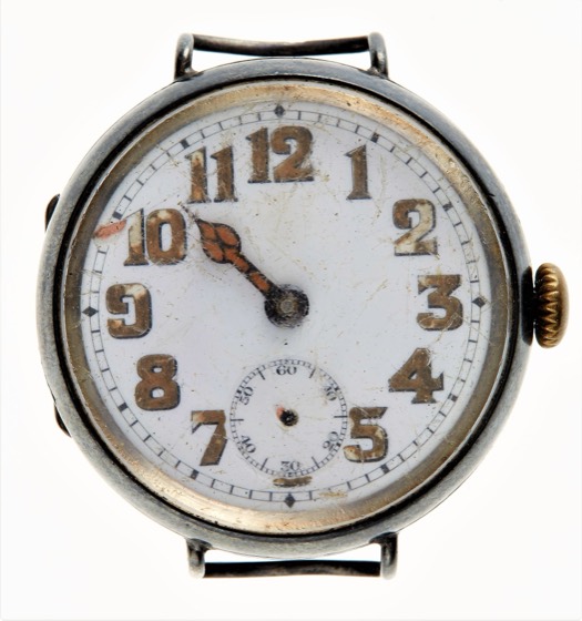 A trench watch owned by Private E. A. Thompson (1916)